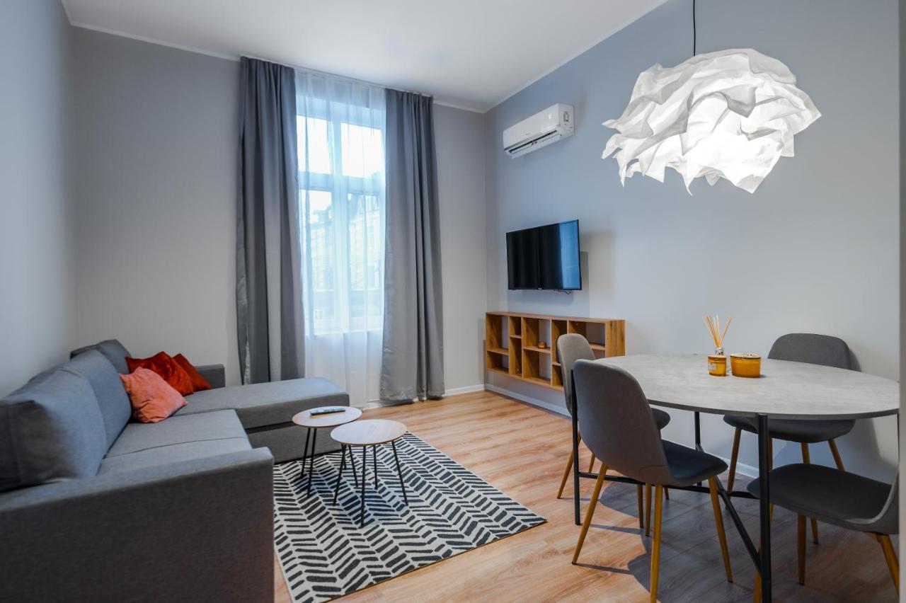 New Black & White - 2Bdr Apartment With Balcony Sofia Extérieur photo